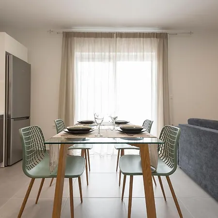 Sea And Luxurious * Cos