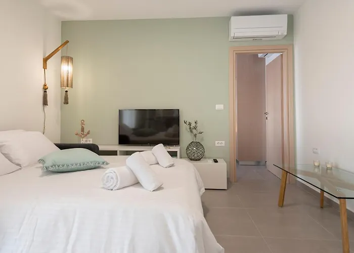 Sea And Luxurious Апартаменты